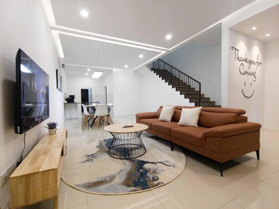 H+M Residence II 3Km To Setia City Convention Klang Dış mekan fotoğraf